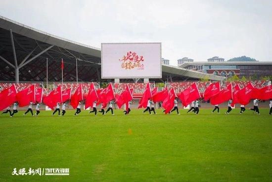 美女张开腿露出尿口来摸